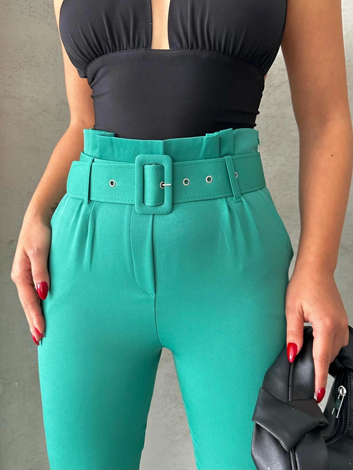 Zümrüt Yeşili Kemerli Pantolon