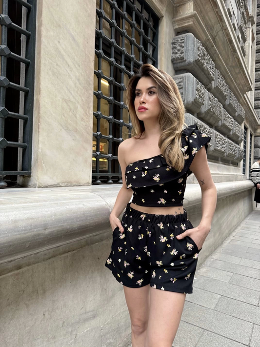 Tek Omuz Fırfırlı Crop&Şort Takım