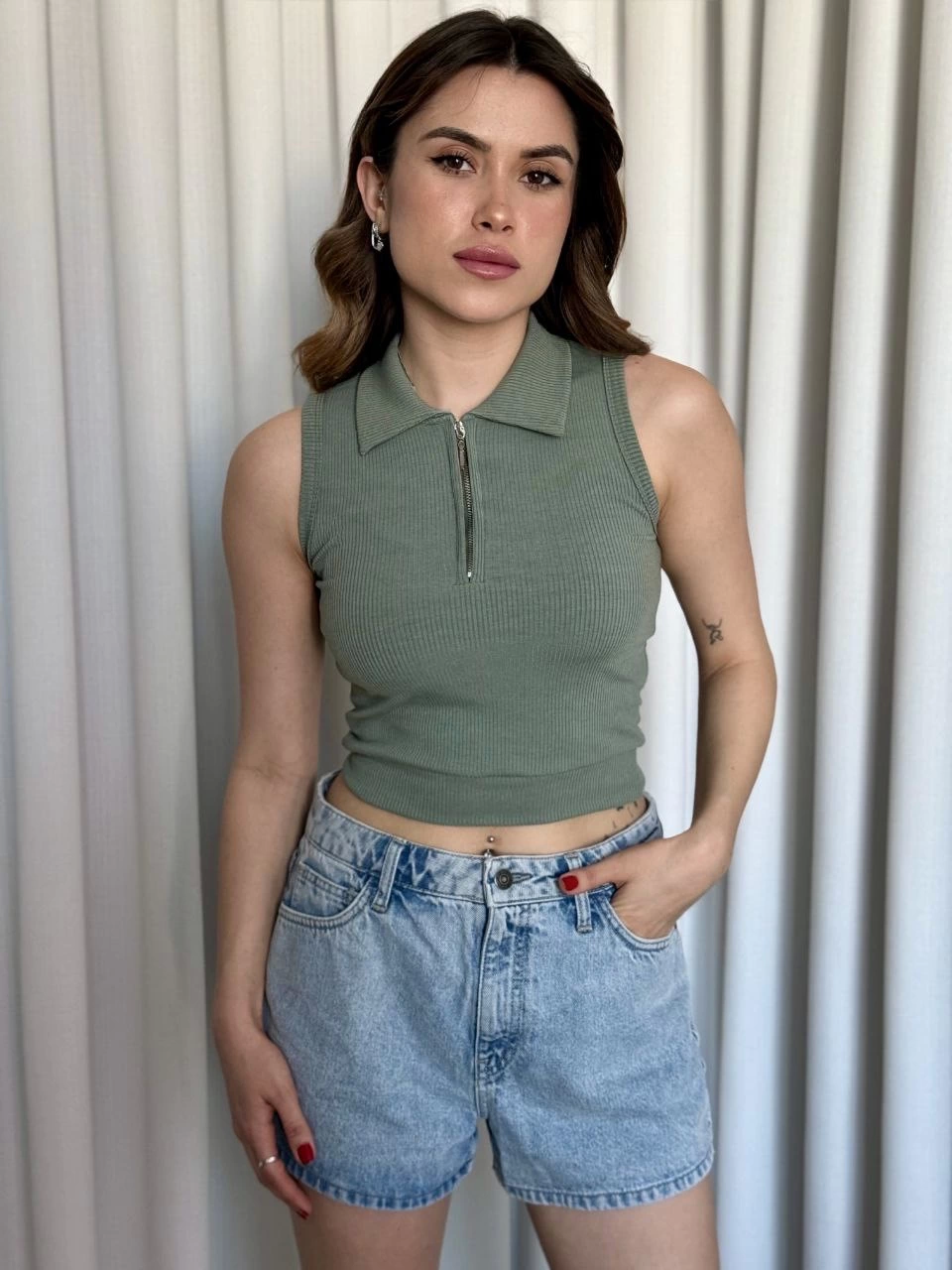 Yarım Fermuarlı Fit Crop